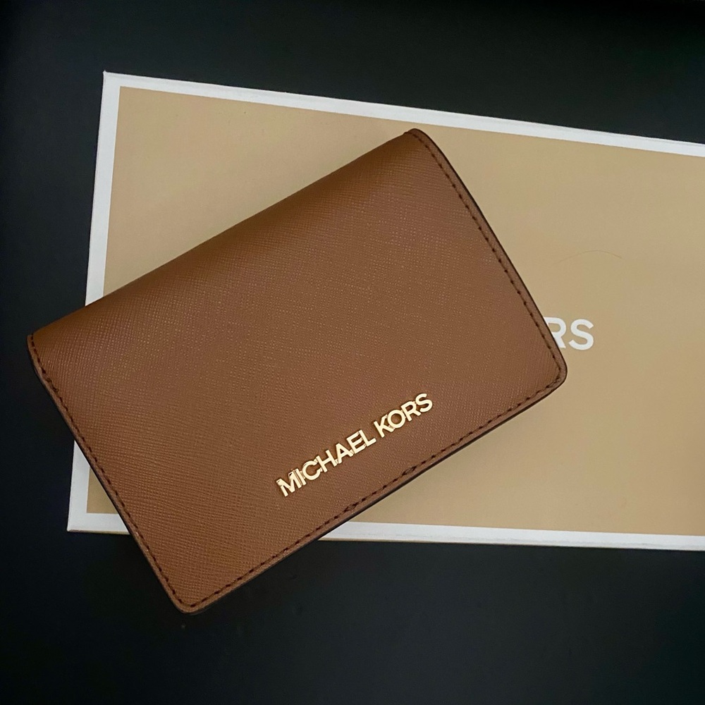 NEW Michael Kors wallet